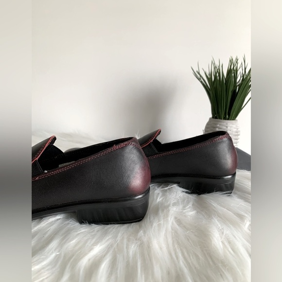 Naot Loafers Black/Burgundy Leather NWOT SZ:EU38 L7 - Picture 5 of 10